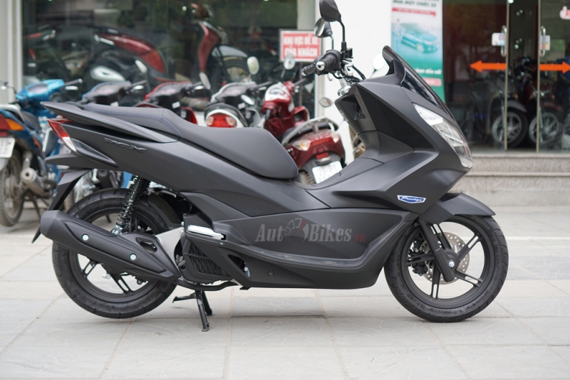 So sánh Honda PCX 2018 và PCX 2017 so sanh honda pcx 2018 va pcx 2017