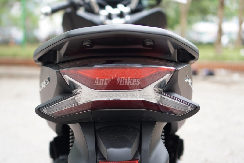 Đánh giá nhanh Honda PCX 150 2018 giá 70,5 triệu đồng danh gia nhanh honda pcx 150 2018 gia 705 trieu dong