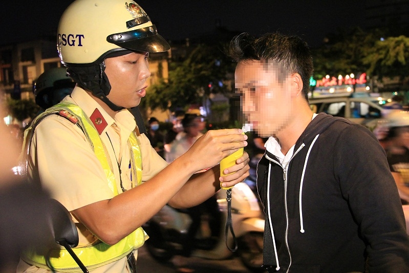 Phạt nặng 5 lỗi vi phạm giao thông phổ biến trong dịp Tết phat nang 5 loi vi pham giao thong pho bien trong dip tet