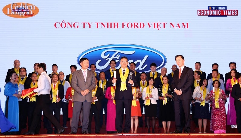 Ford Việt Nam nhận giải thưởng Rồng Vàng 2017 ford viet nam nhan giai thuong rong vang 2017 2667
