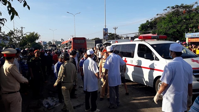 13 nguoi chet 33 nguoi bi thuong trong vu tai nan o gia lai