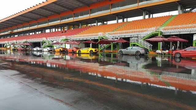 cuong do la cung cac thieu gia sai gon do sieu xe