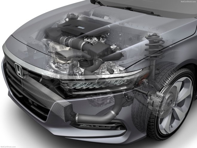 honda accord 2018 trinh lang doi dau toyota camry 2018