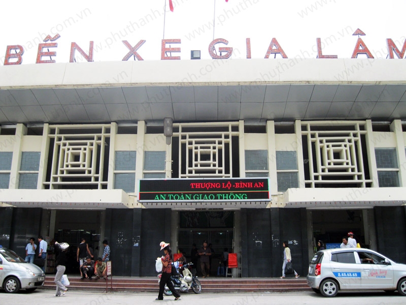 ben xe giap bat gia lam sap bi dong cua