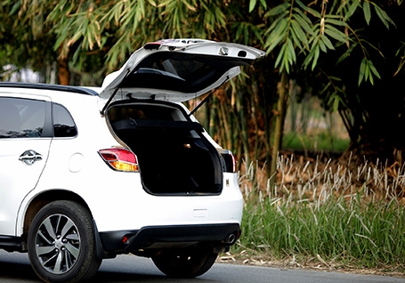 mitsubishi trieu hoi hon 4000 xe tai viet nam