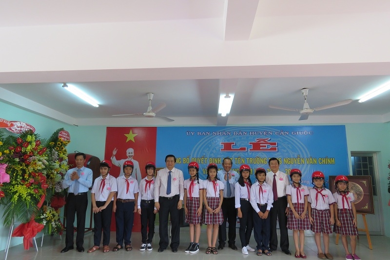 honda tang 1300 mu bao hiem cho hoc sinh tinh long an