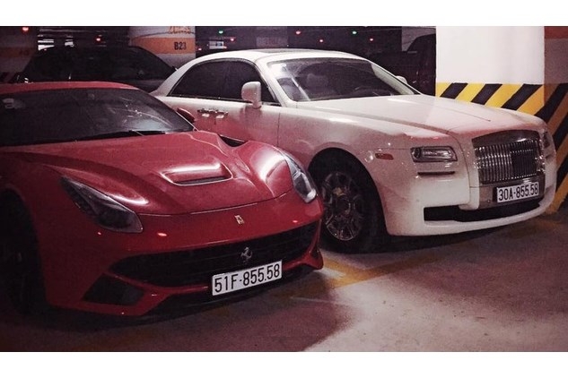 rolls royce va ferrari 40 ty cua dai gia ha thanh