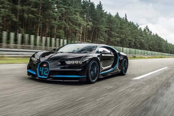 bugatti chiron lap ki luc tang toc nhanh nhat the gioi