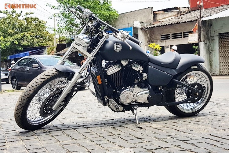 Môtô Yamaha 400cc phong cách cổ điển về Việt Nam