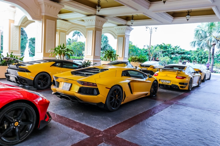 can canh doan sieu xe di chuyen tu da nang vao sai gon