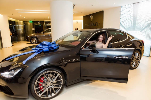 ho ngoc ha sam xe sang maserati 7 ty dong
