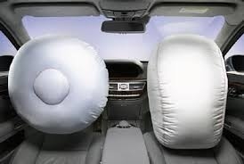 hon 8000 xe corolla altis tai viet nam loi tui khi bi trieu hoi