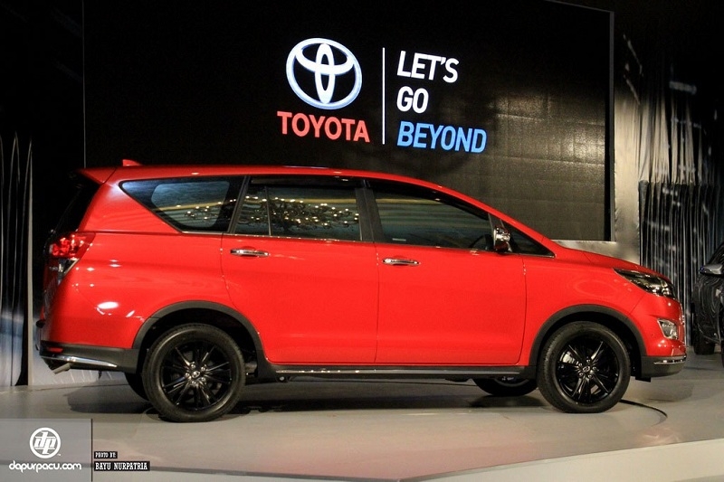 toyota innova ban cao cap gia tu 650 trieu dong tai indonesia