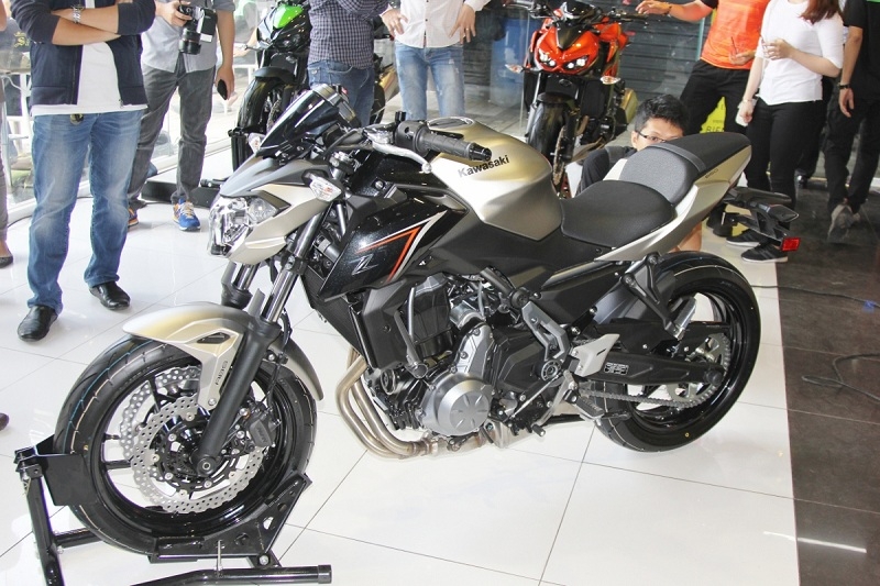 kawasaki z900 va z650 gia tu 218 trieu dong tai viet nam