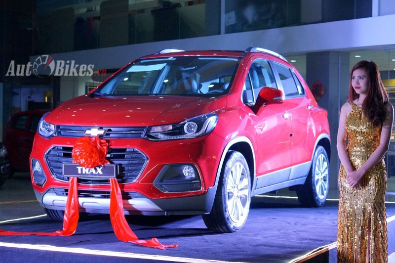 chevrolet trax 2017 len ke voi gia 769 trieu dong