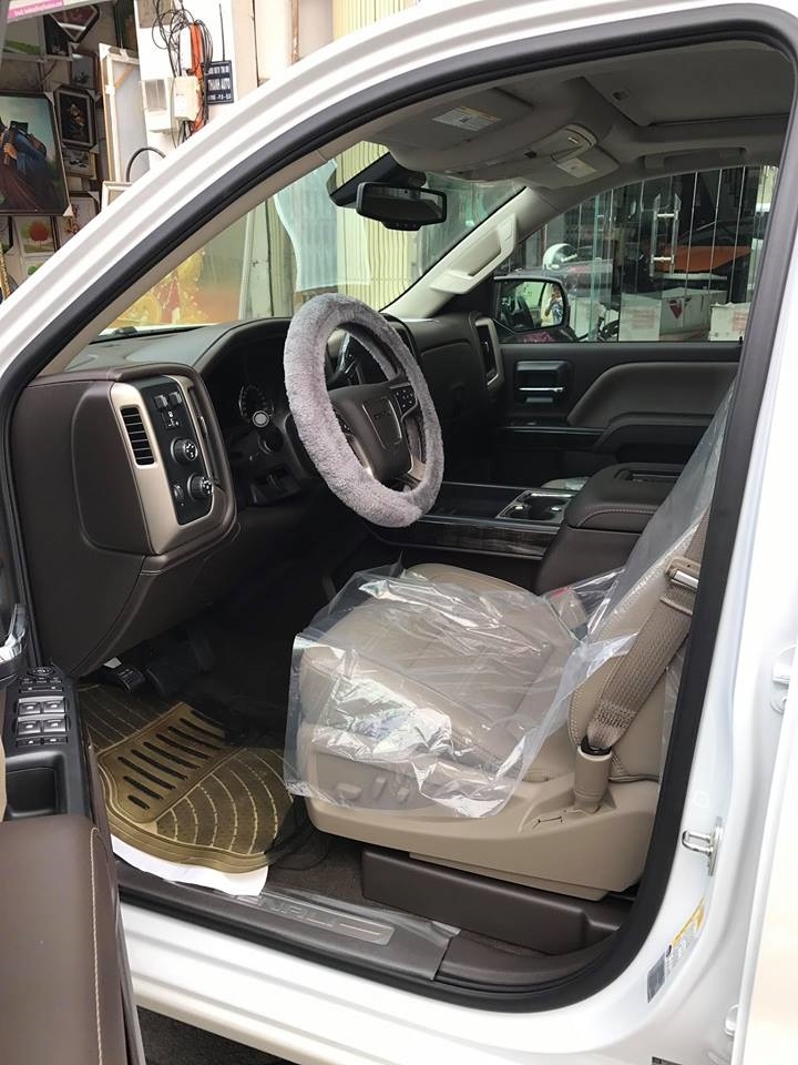 Xe bán tải cỡ lớn GMC Sierra 2016 về tay đại gia Long An xe ban tai co lon gmc sierra 2016 ve tay dai gia long an