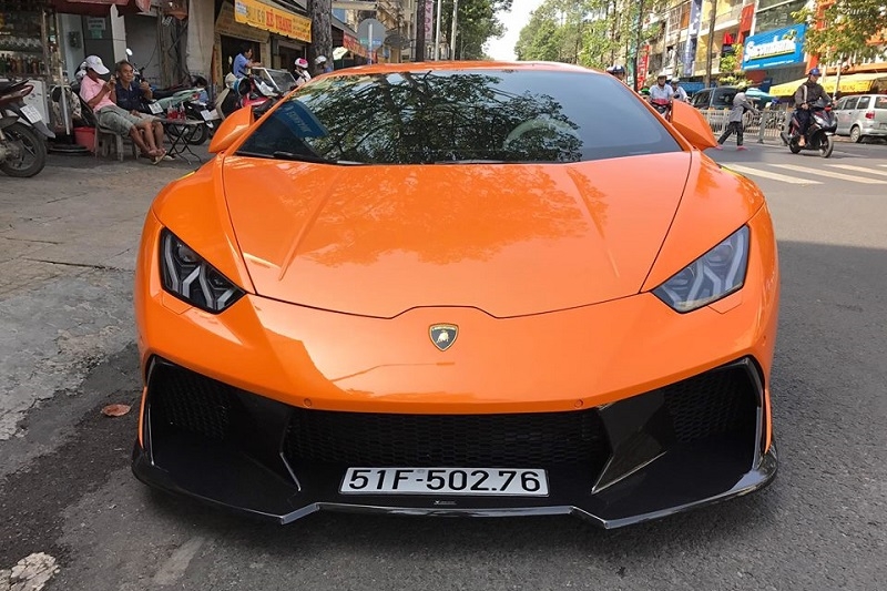 lamborghini huracan do cuc ngau tren duong pho sai gon