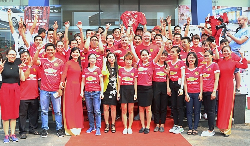 Chevrolet đưa huyền thoại Manchester United về Việt Nam chevrolet dua huyen thoai manchester united ve viet nam