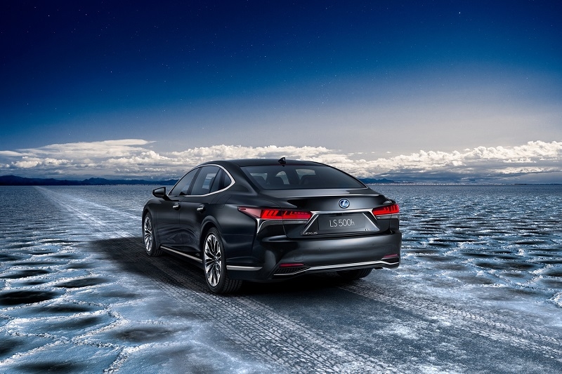 lexus ls 500h 2018 trinh lang tai geneva motor show 2017