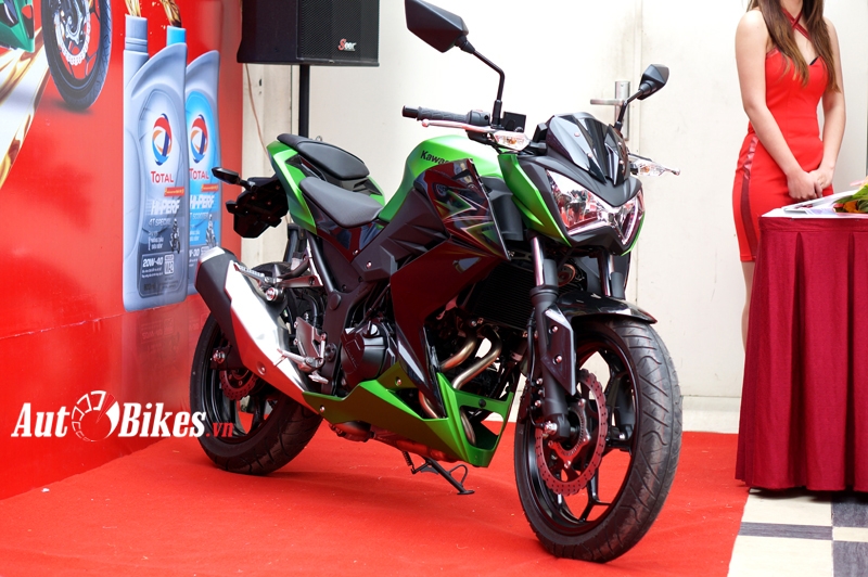 trung mo to kawasaki z300 khi mua dau total
