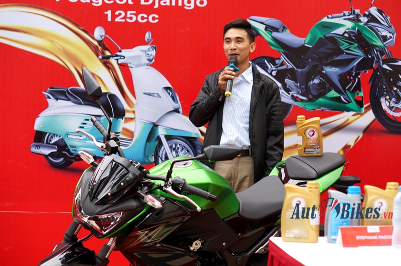 trung mo to kawasaki z300 khi mua dau total