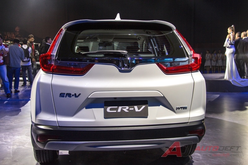 honda cr v 2017 gia tu 919 trieu tai thai lan