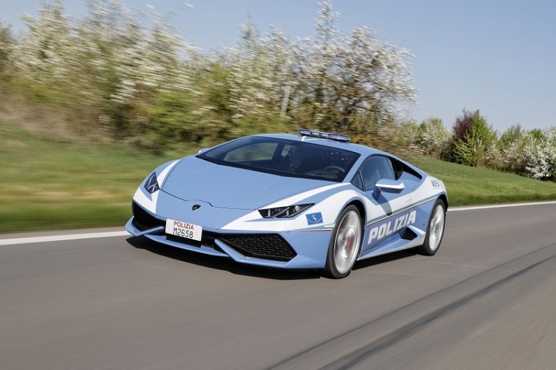 Lamborghini Huracan dùng làm xe cảnh sát tuần tra tại Italia lamborghini huracan dung lam xe canh sat tuan tra tai italia