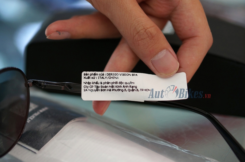 kinh hang hieu kem honda winner 150 dang gia bao nhieu