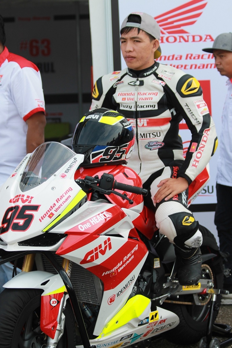 Honda Winner 150 gây ấn tượng tại giải đua mô tô châu Á 2017 honda winner 150 gay an tuong tai giai dua mo to chau a 2017