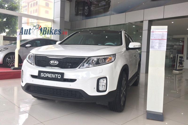 thang 4 kia dong loat tang gia tri cho khach hang