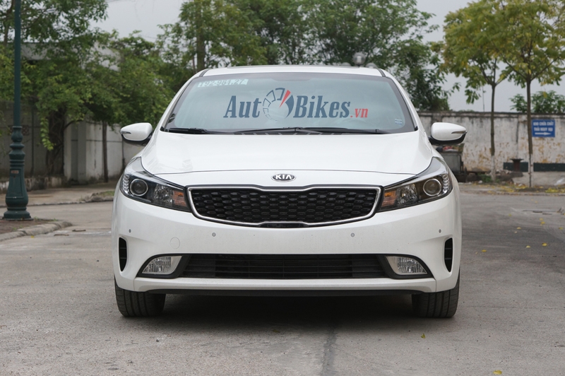 Chi tiết Kia Cerato bản nâng cấp 2017 vừa về đại lý chi tiet kia cerato ban nang cap 2017 vua ve dai ly