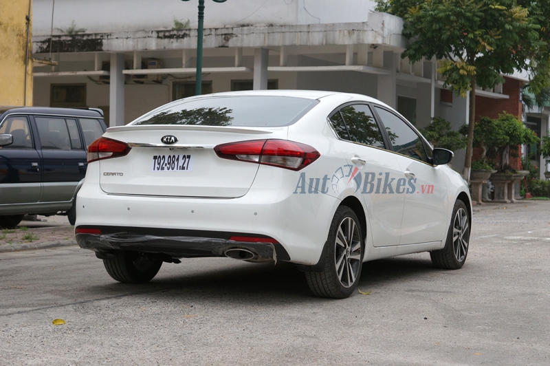 Chi tiết Kia Cerato bản nâng cấp 2017 vừa về đại lý chi tiet kia cerato ban nang cap 2017 vua ve dai ly