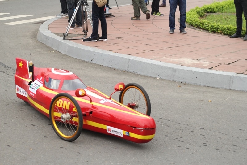 ky luc hon 4000 kmlit xang sap bi pha