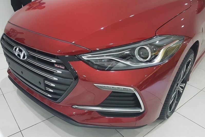hyundai elantra sport 2017 bat ngo xuat hien tai malaysia