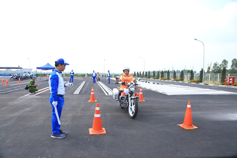 tro tai lai xe an toan nhan honda winner 150