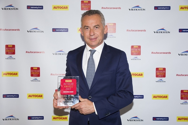 lamborghini huracan performante nhan giai thuong cua autocar