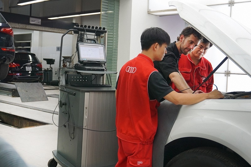 cham soc toan dien xe audi tai viet nam