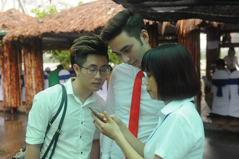 dat xe taxi qua ung dung facebook messeger