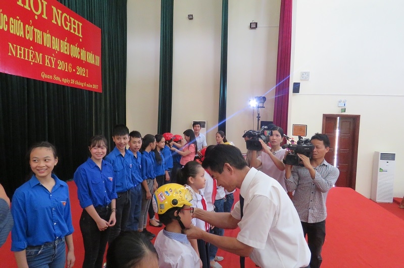 honda trao 2000 mu bao hiem cho nguoi dan thanh hoa