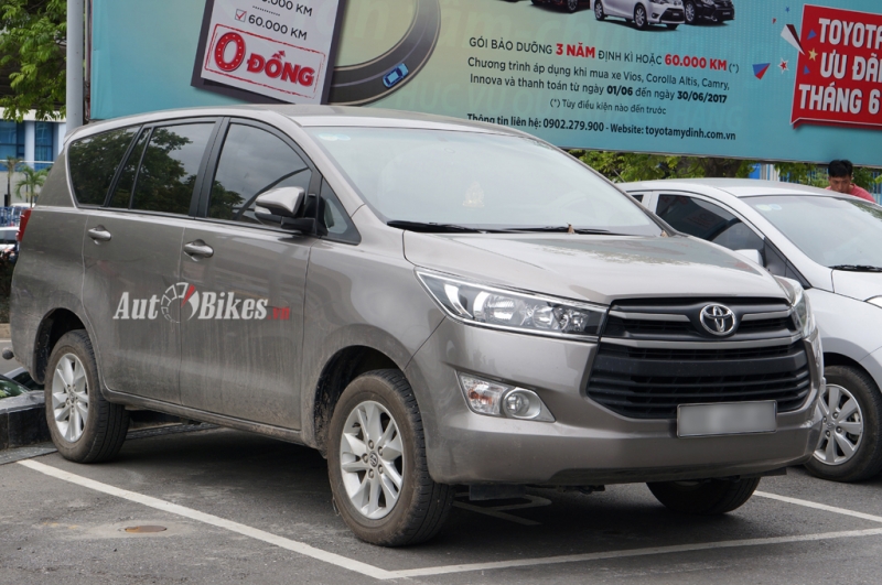 cuoi thang 7 gia xe toyota giam den 130 trieu dong