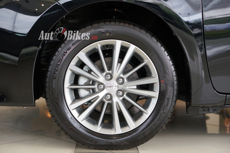 so sanh mazda3 20l voi toyota corolla altis 20v