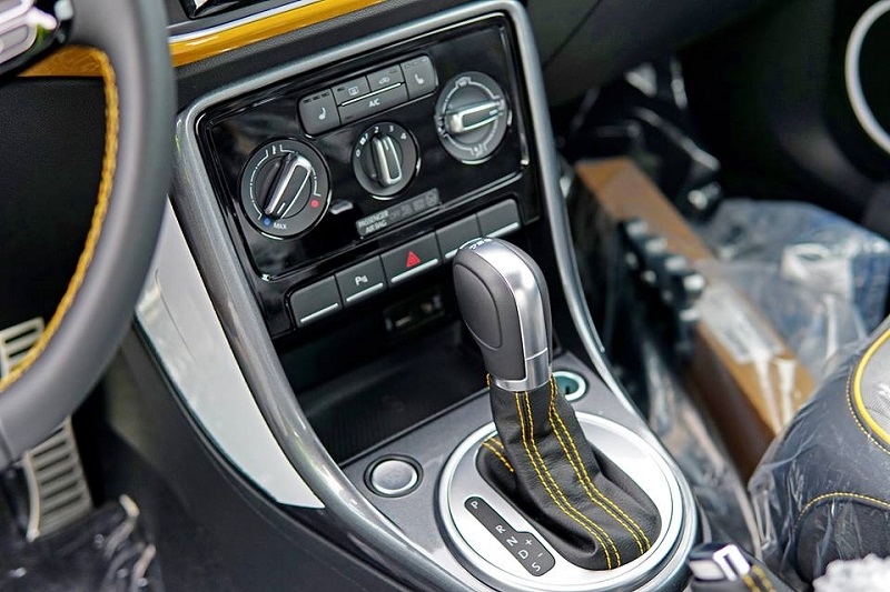 volkswagen beetle dune bat ngo cap ben viet nam