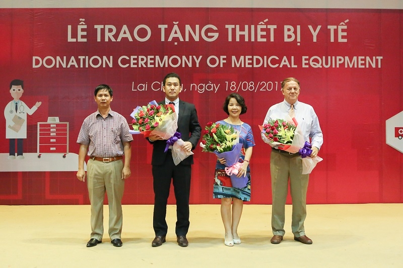 toyota trao tang thiet bi y te tai lai chau