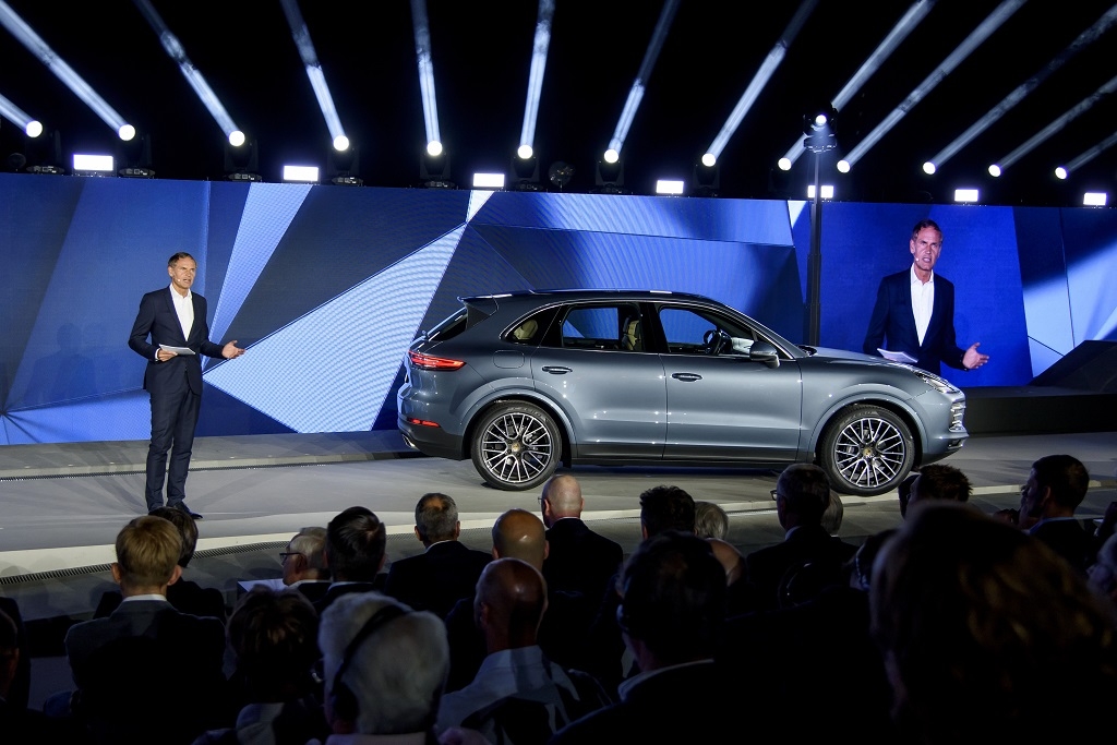 porsche cayenne 2018 trinh lang tai duc