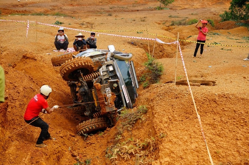 Những pha 'ngã ngựa' tại VOC 2016 nhung pha nga ngua tai voc 2016