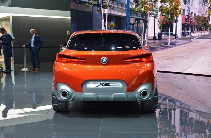 bmw x2 concept doc dao la mat