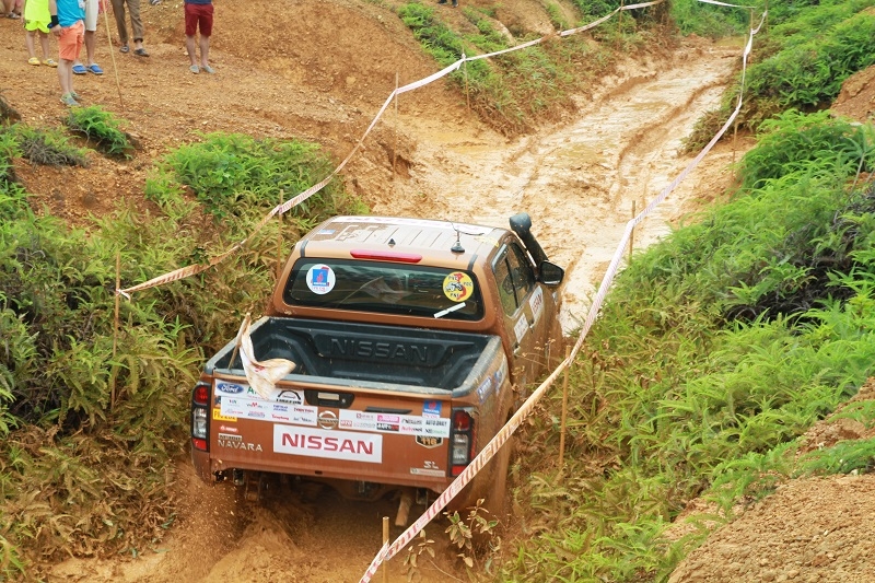 nissan navara dat giai vua ban tai tai voc 2017