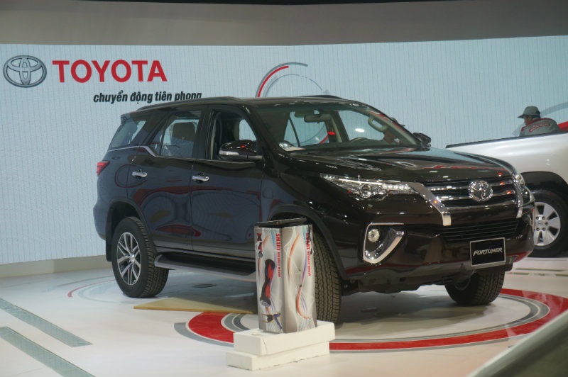 he lo loat xe moi truoc trien lam o to vms 2016