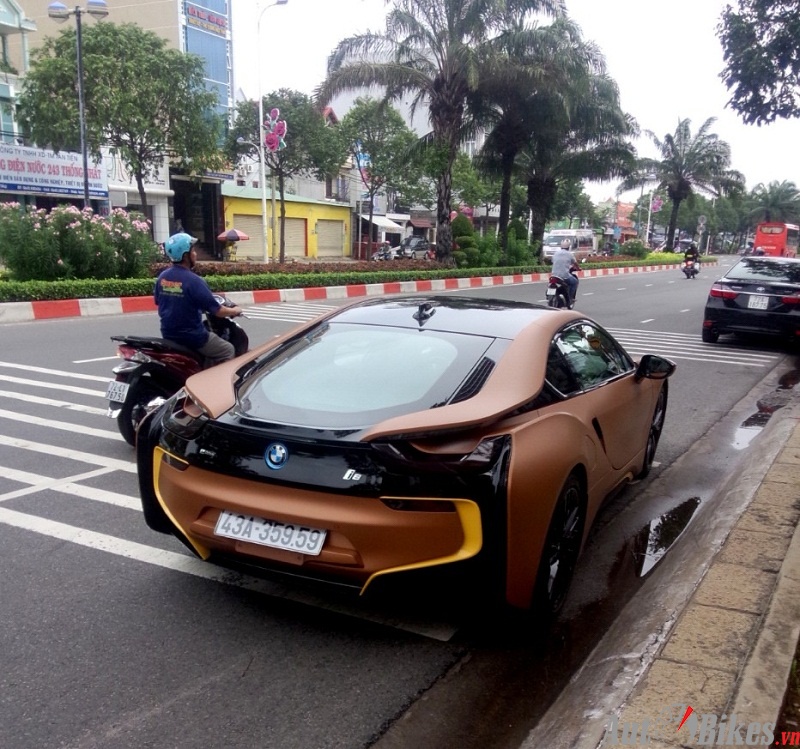 bmw i8 mau doc ve vung tau