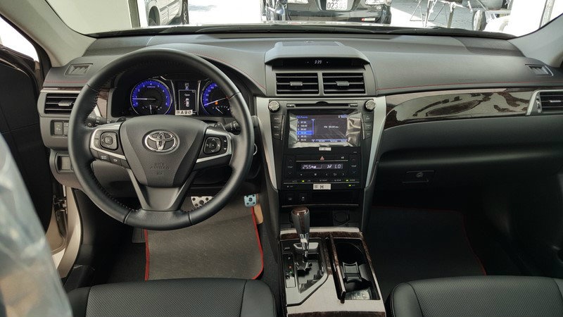 so sanh kia optima voi toyota camry tai viet nam